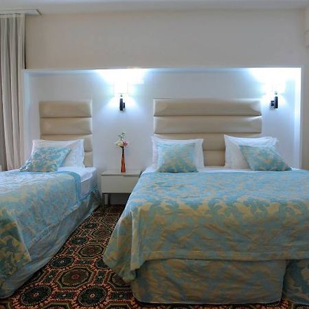 Hotel Romanita Baia Mare Bagian luar foto